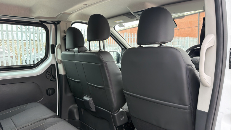 Renault Trafic Lwb Diesel LL30 Blue dCi 150 Extra Sport [Safety] Crew Van